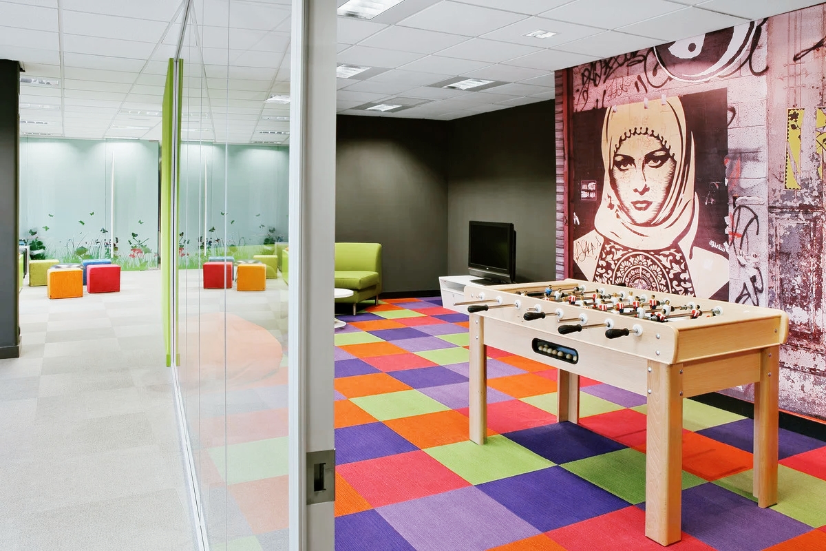 Тонкости выбора ковровой плитки в детскую комнату